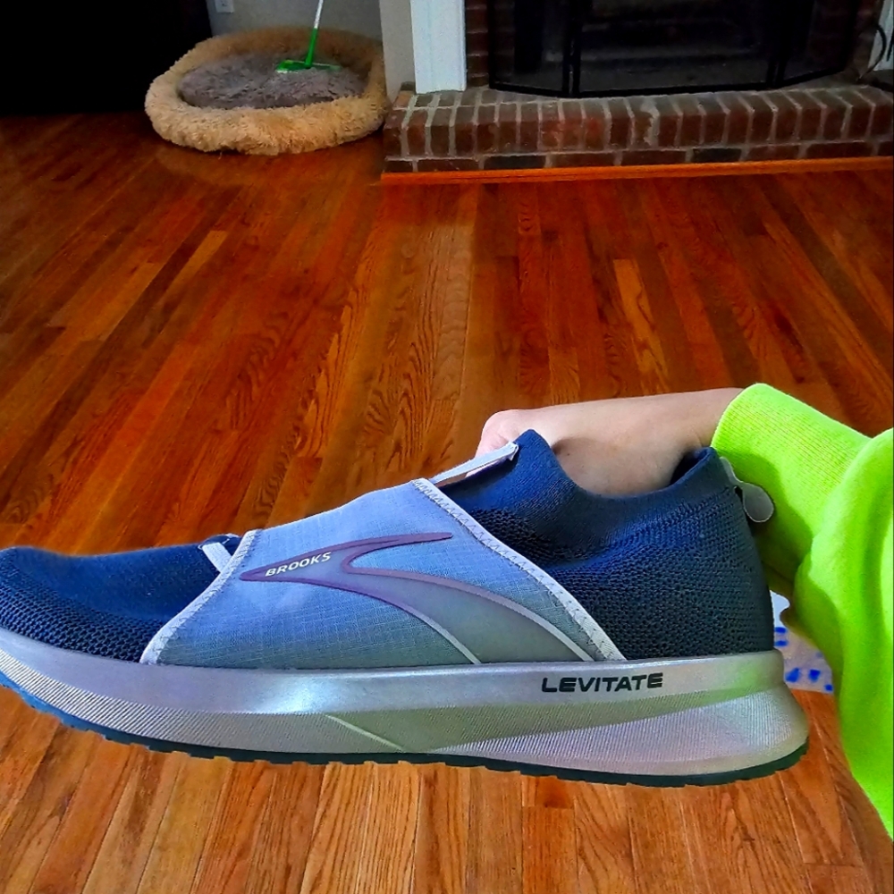 Brooks shoes